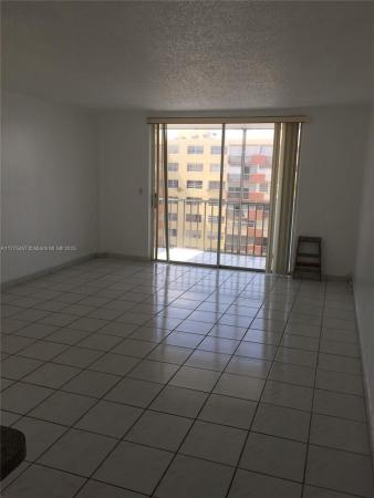 Three Seasons, 16450 Miami Dr #607, North Miami Beach, Florida 33162, image 1