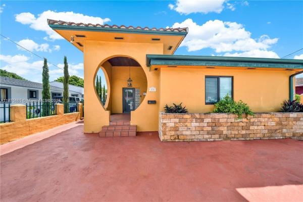 Comfort Gardens, 818 NW 34th Ave, Miami, Florida 33125, image 1