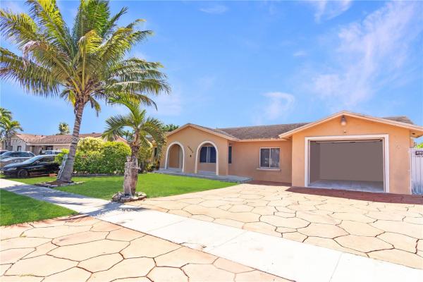 14822 SW 69th St, Unincorporated Dade County, Florida 33193, image 1