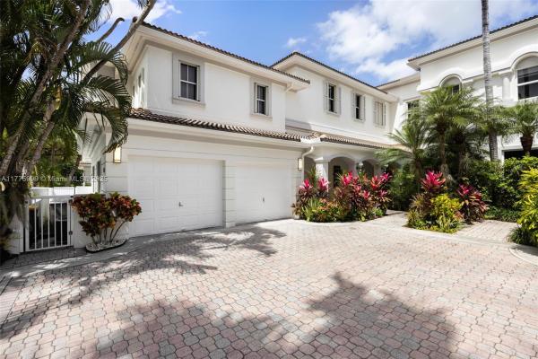 The Courtyards At The Point, 3707 NE 214th St #14, Aventura, Florida 33180, image 1