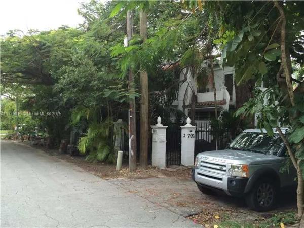 Elmira, 701 NE 67th St, Miami, Florida 33138, image 1