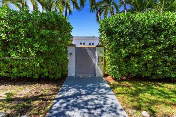Biscayne Key Estates, 796 Glenridge Rd, Key Biscayne, Florida 33149, image 1