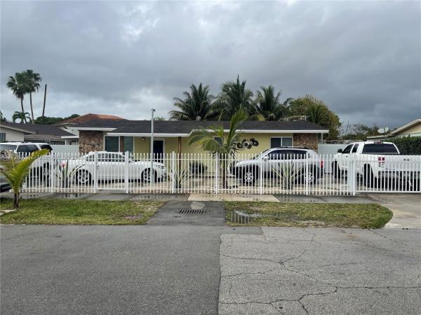 14531 SW 294th St, Unincorporated Dade County, Florida 33033, image 1