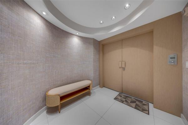 Jade Beach, 17001 E Collins Ave #1805, Sunny Isles Beach, Florida 33160, image 2