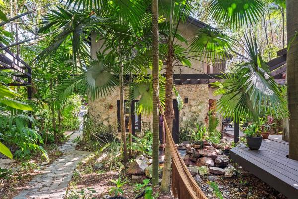 Sherwood Forest, 376 NE 85th St, El Portal, Florida 33138, image 1