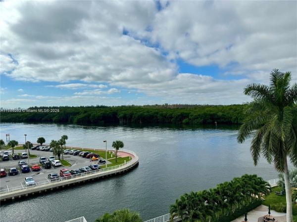 Coastal Towers, 400 Kings Point Dr #609, Sunny Isles Beach, Florida 33160, image 1