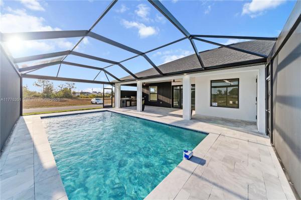 Cape Coral, 122 NE 20th Ter, Cape Coral, Florida 33909, image 1