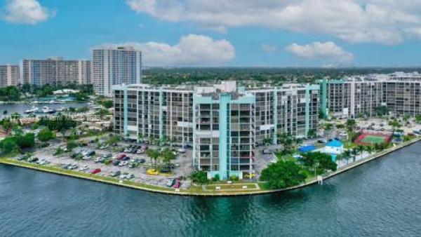 Towers Of Oceanview Point, 200 Leslie Dr #719, Hallandale Beach, Florida 33009, image 1
