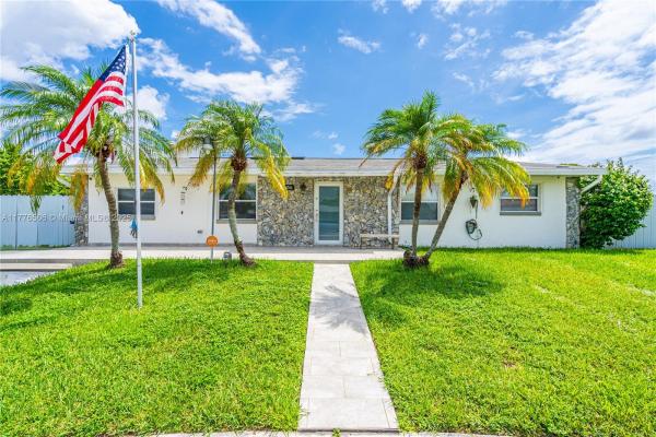 26761 SW 124th Ave, Unincorporated Dade County, Florida 33032, image 1