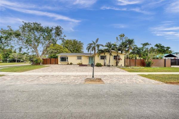 Universal Estates South, 16395 SW 279th St, Redland, Florida 33031, image 3