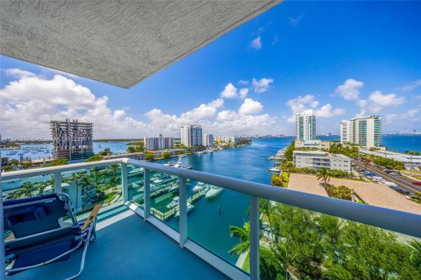 360, 7910 Harbor Island Dr #905, North Bay Village, Florida 33141, image 1