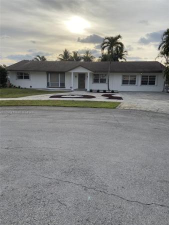 Sunset Isles, 1601 N 29th Ave, Hollywood, Florida 33020, image 1