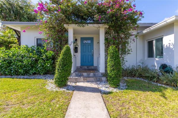 5920 SW 46th St, Unincorporated Dade County, Florida 33155, image 1