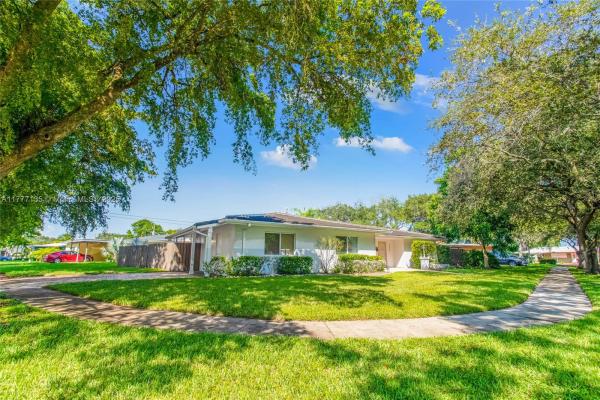 Lawn Acres, 5625 Monroe St, Hollywood, Florida 33023, image 1