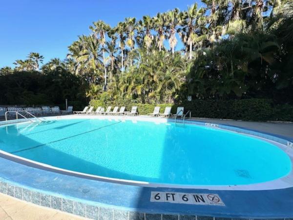 Fairways, 500 NE 14th Ave #204, Hallandale Beach, Florida 33009, image 1