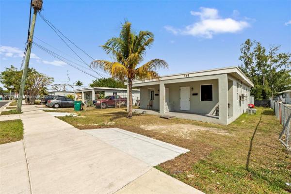 Washington Park, Florida City, Florida 33034, image 1