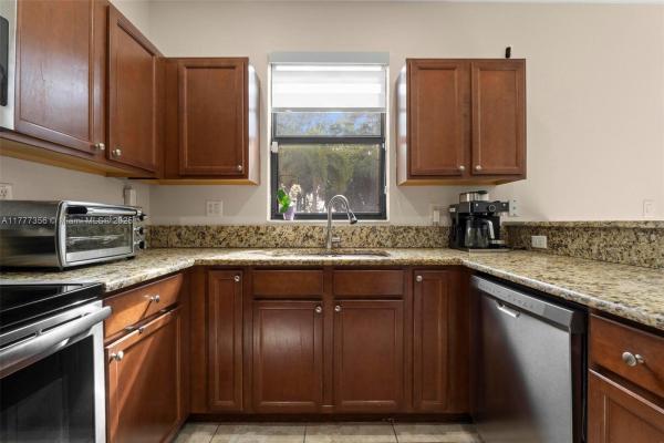 Aragon, 8945 W 33rd Ave, Hialeah, Florida 33018, image 3