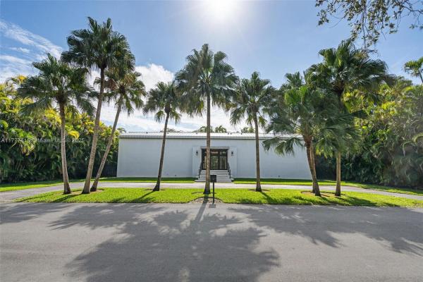 8530 SW 121st St, Unincorporated Dade County, Florida 33156, image 1