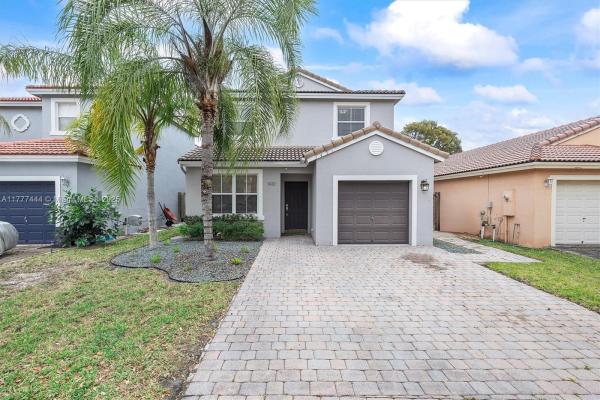 1431 SE 18th Ter, Unincorporated Dade County, Florida 33035, image 1