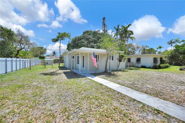 Alhambra Heights, 240 NW 127th St, North Miami, Florida 33168, image 1