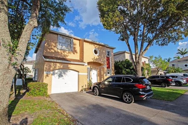 The Provinces Of Pierpointe At Pembroke Lakes, 11992 NW 13th St, Pembroke Pines, Florida 33026, image 1