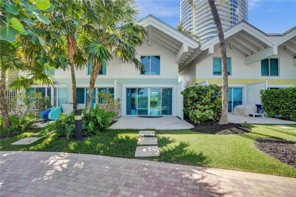 Continuum On South Beach The South Tower, 100 S Pointe Dr #Cabana 5, Miami Beach, Florida 33139, image 1
