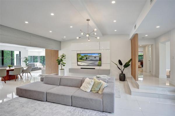 Seven Corners Townhomes, 620 NE 17th Ter, Fort Lauderdale, Florida 33304, image 1