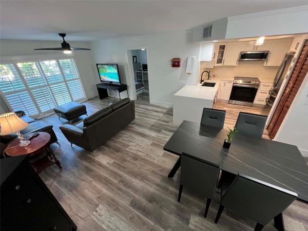 Village East, 2005 SE 10th Ave #412, Fort Lauderdale, Florida 33316, image 1