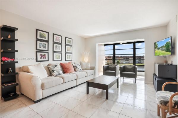 Sunrise Lakes 3, 2741 N Pine Island Rd #312, Sunrise, Florida 33322, image 1