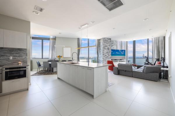 Paraiso Bayviews, 501 NE 31st St #PH4401, Miami, Florida 33137, image 1