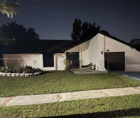 Plantation Hills, 750 NW 77th Ave, Plantation, Florida 33324, image 1