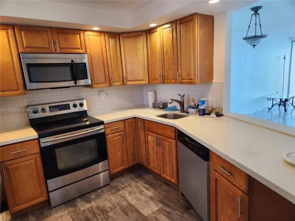 1750 NE 191st St #626-4, Unincorporated Dade County, Florida 33179, image 1