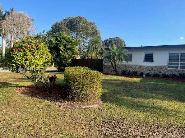 Downer Palms, 108 NW 18th St, Homestead, Florida 33030, image 3