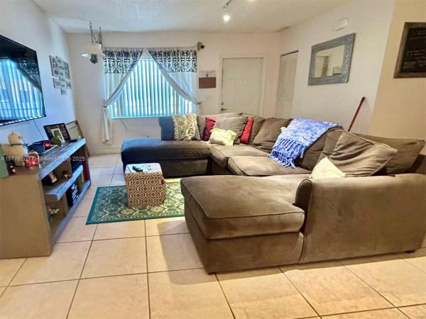 Suzanne Plaza, 7910 Taft St #303, Pembroke Pines, Florida 33024, image 1