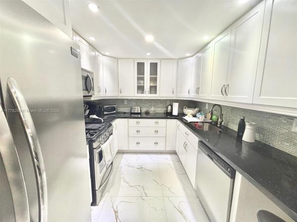Parker Tower, 3140 S Ocean Dr #2411, Hallandale Beach, Florida 33009, image 1