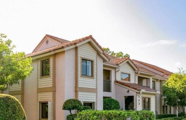 Dunbar Woods, 1143 Duncan Cir #201, Palm Beach Gardens, Florida 33418, image 1