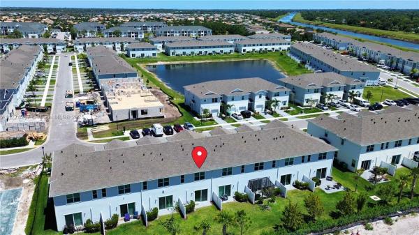 Veranda Landing, 846 SE Grovebush Ln, Port St. Lucie, Florida 34984, image 2