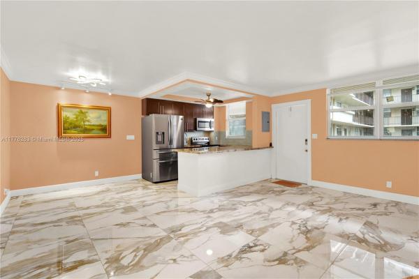 Telstar, 1811 Jefferson St #209, Hollywood, Florida 33020, image 1