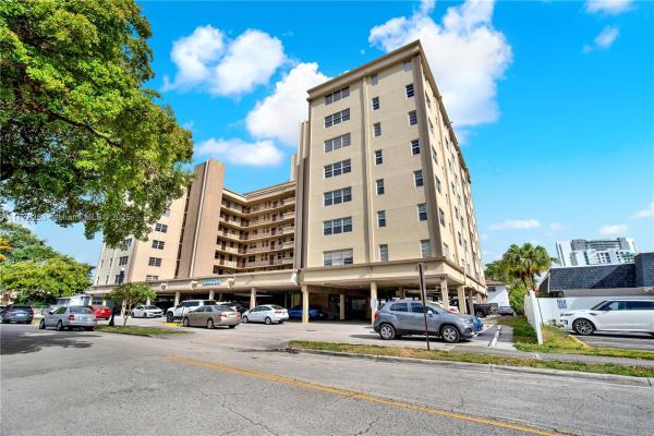 Telstar, 1811 Jefferson St #209, Hollywood, Florida 33020, image 3