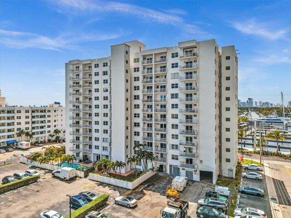 Leisure Beach, 200 S Birch Rd #801, Fort Lauderdale, Florida 33316, image 1