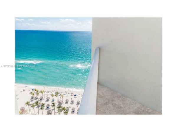 La Perla, 16699 Collins Ave #2406, Sunny Isles Beach, Florida 33160, image 1