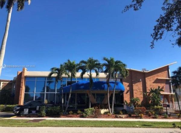 Knights Inn Hallandale, 26 Diplomat Pkwy #2248, Hallandale Beach, Florida 33009, image 1