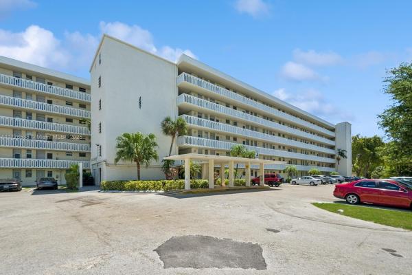 Point East, 2851 Leonard Dr #J610, Aventura, Florida 33160, image 1