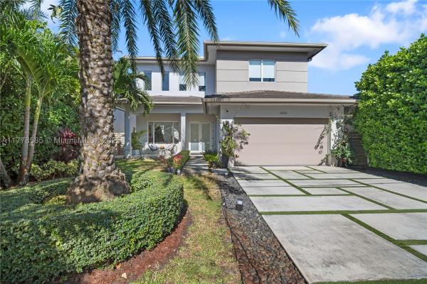Coral Villas, 6425 SW 27th St, Coral Terrace, Florida 33155, image 1