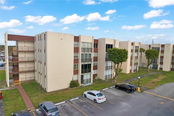 9401 SW 4 St #112, Unincorporated Dade County, Florida 33174, image 1