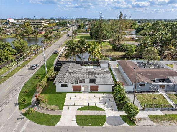 Sunny Lakes Estates, 1700 NW 170th Ter, Miami Gardens, Florida 33056, image 1