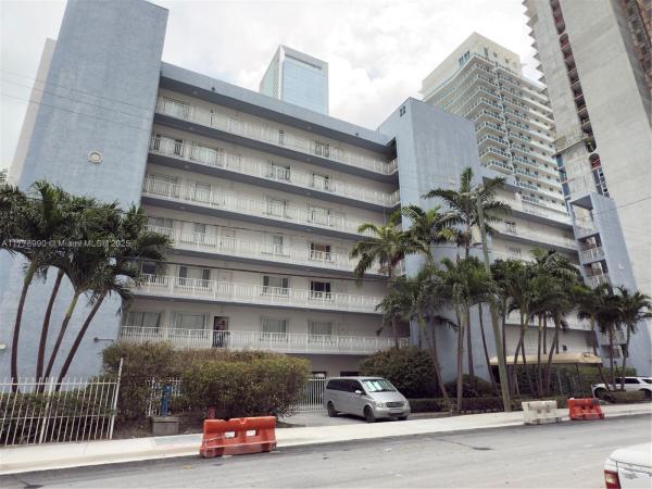 La Piazza Navona, 677 NE 24 St #407, Miami, Florida 33137, image 1