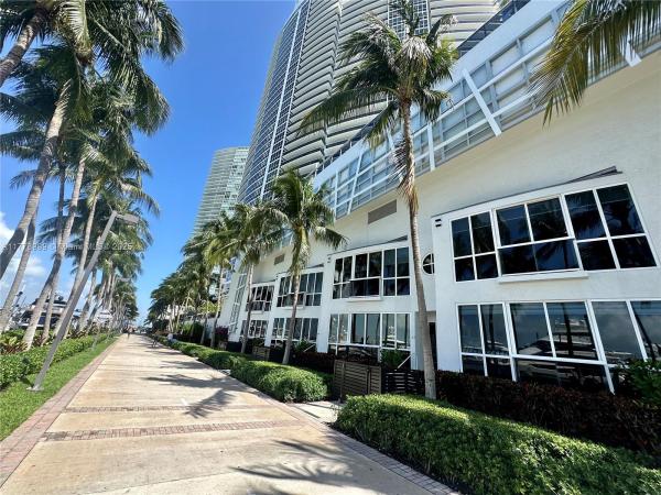 Murano Grande At Portofino, 400 Alton Rd #TH-4M, Miami Beach, Florida 33139, image 3