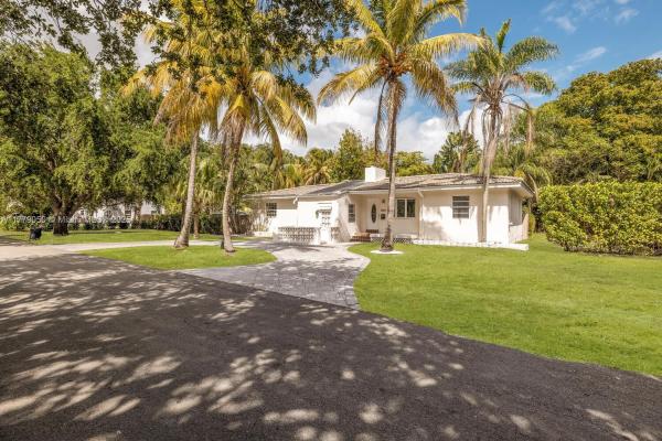 Biscayne Lawn, 11801 NE 11th Ave #SOUTH, Biscayne Park, Florida 33161, image 1