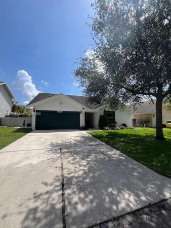 Chapel Pointe, 521 NW 207th Ave, Pembroke Pines, Florida 33029, image 1